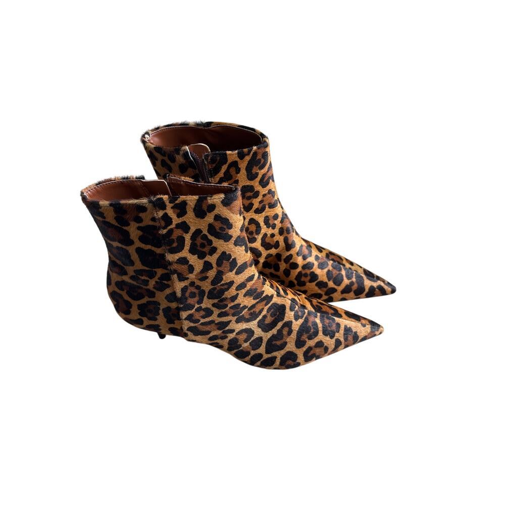 Schutz Leopard Pony Hair Pointy Toe Ankle Boot Side Zip 2" Heel Barely Worn $395